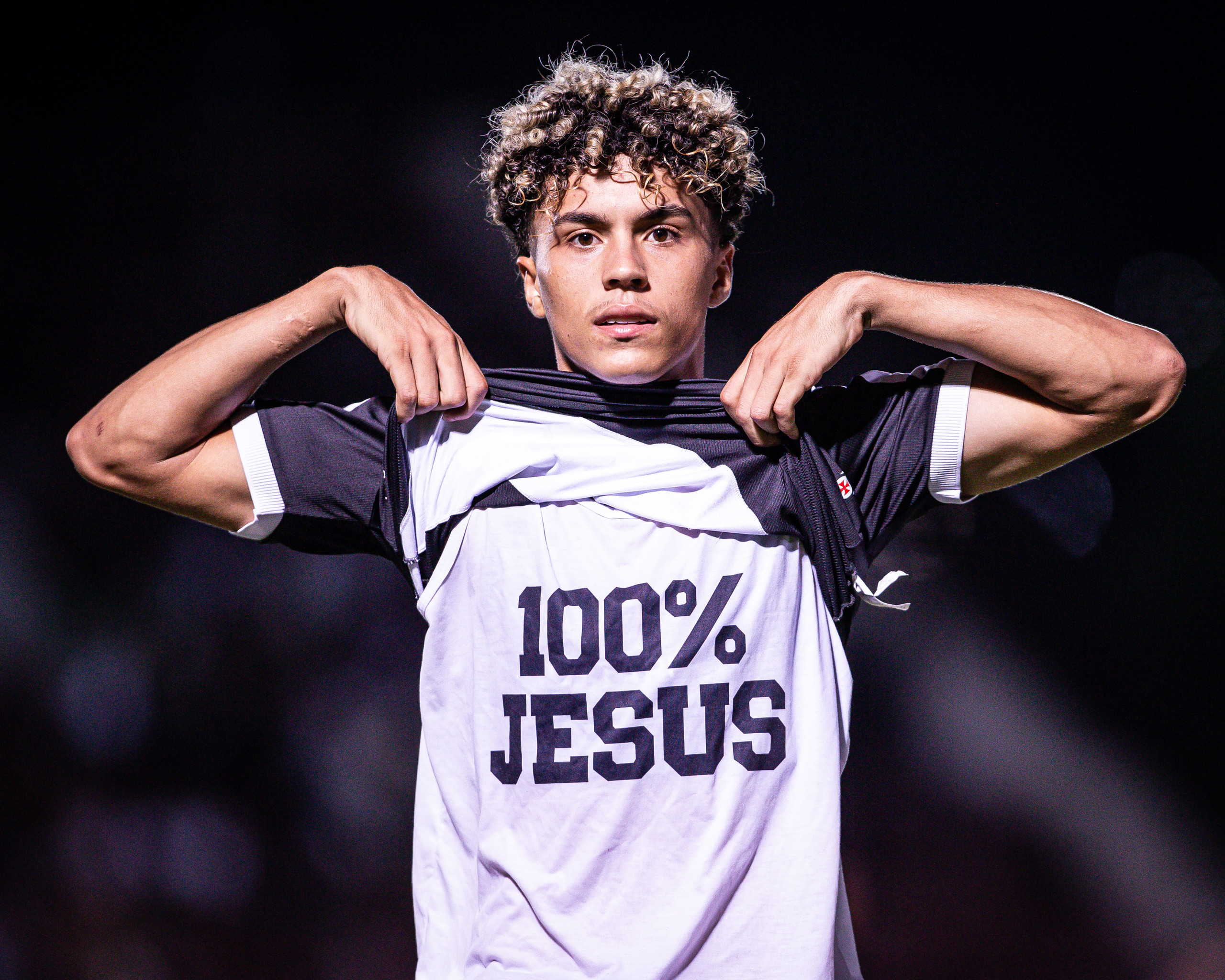 atacante-brasileiro-endrick-foto-esportiva-por-victor-froes